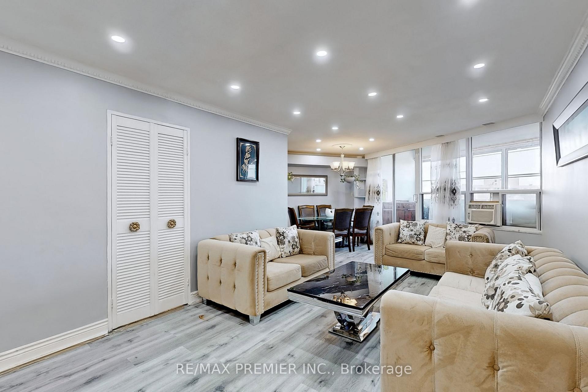 Photo 6 of Unit PH11, 60 Pavane Linkway, Toronto, Flemingdon Park — HOMEH