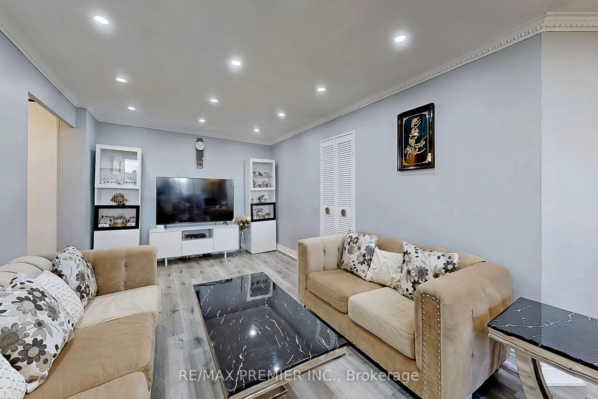 Photo 25 of Unit PH11, 60 Pavane Linkway, Toronto, Flemingdon Park — HOMEH