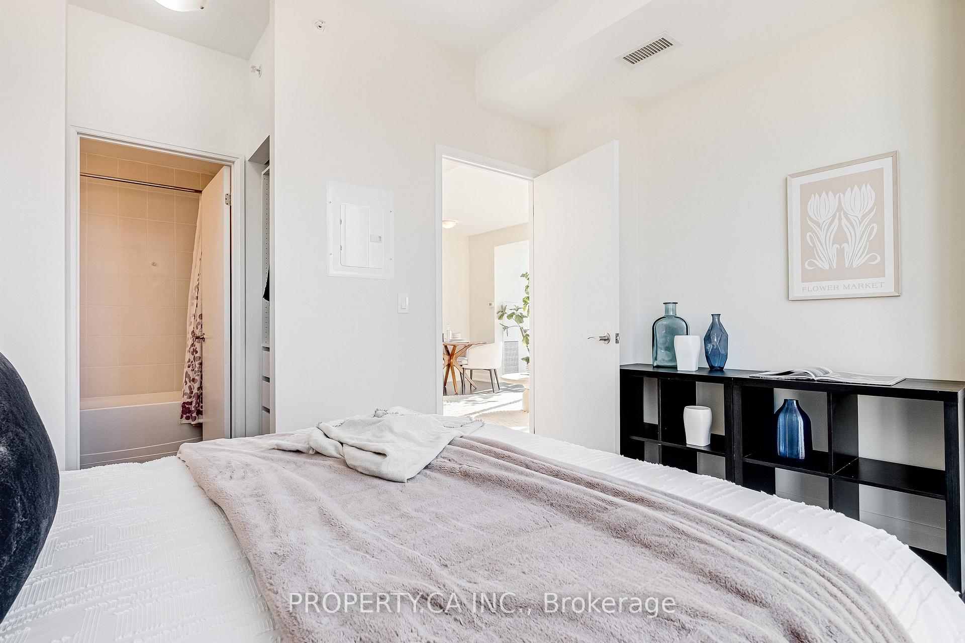 Photo 13 of Unit 2304, 2910 Highway 7, Vaughan, Concord — HOMEH