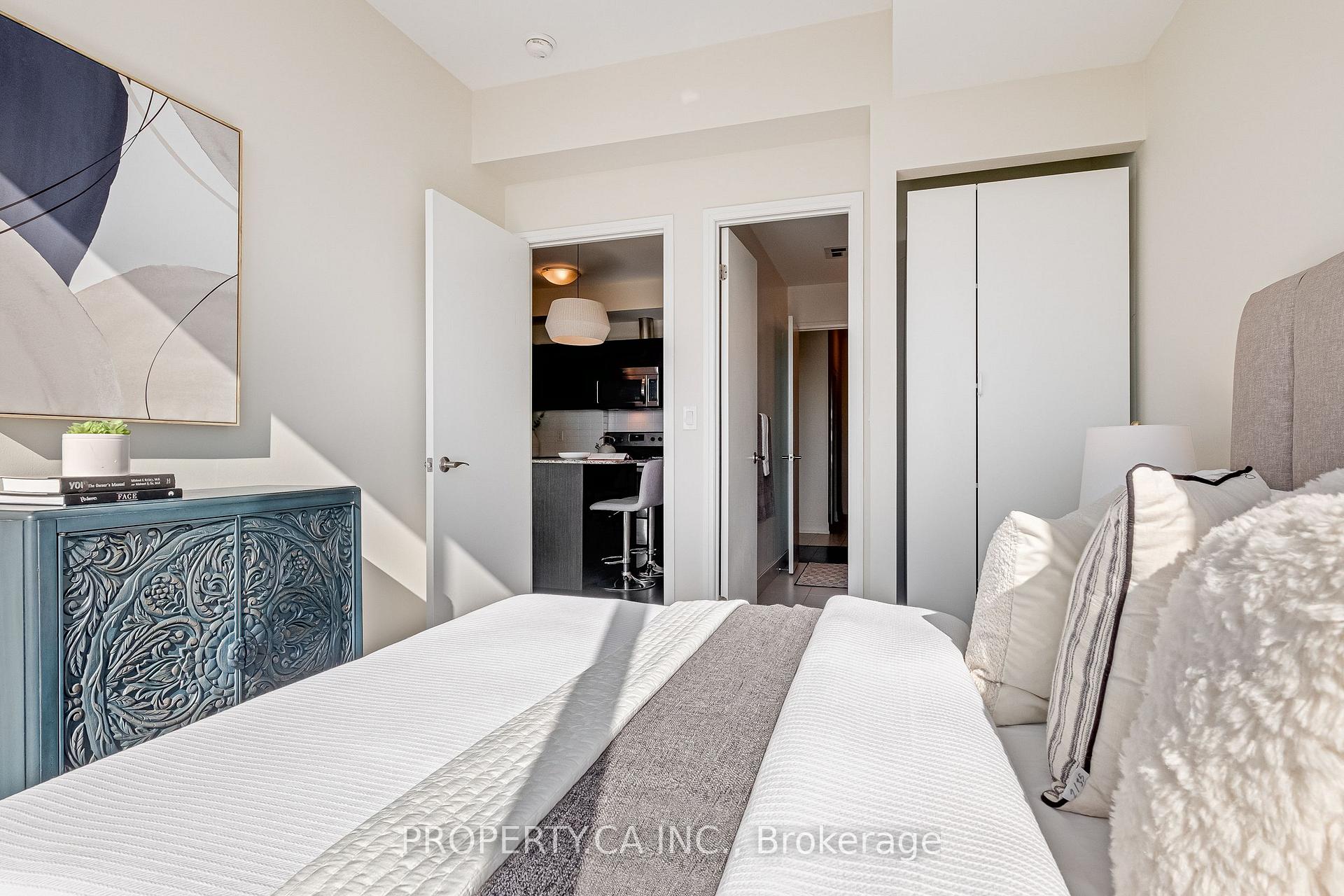 Photo 10 of Unit 2304, 2910 Highway 7, Vaughan, Concord — HOMEH