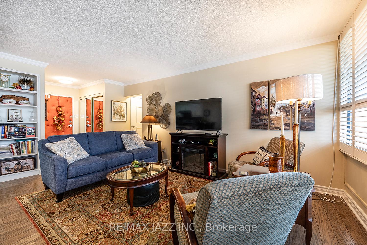 Photo 3 of Unit 418, 50 Richmond Street E, Oshawa, O'Neill — HOMEH