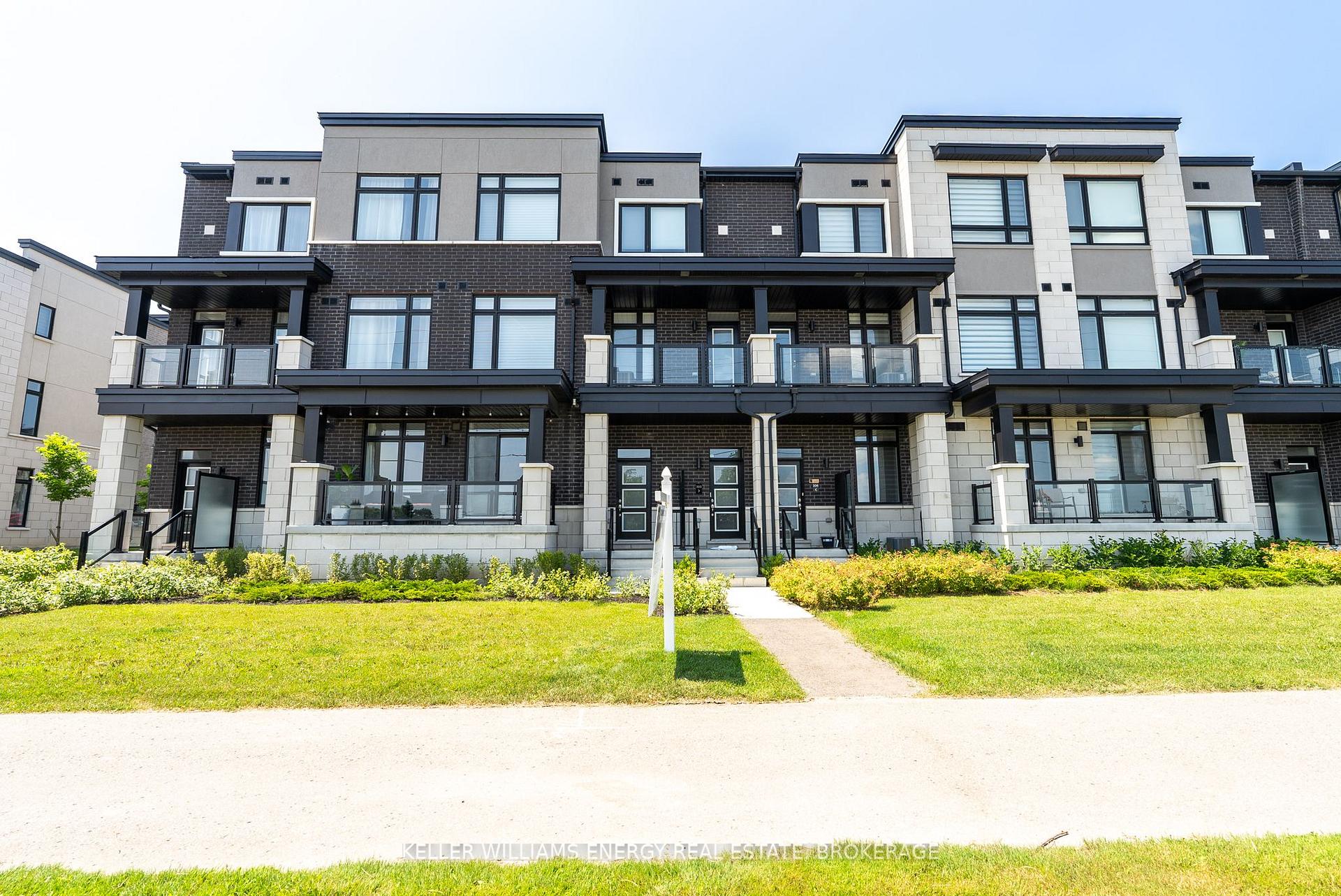 Photo 1 of Unit 302, 2550 Castlegate Crossing, Pickering, Duffin Heights — HOMEH