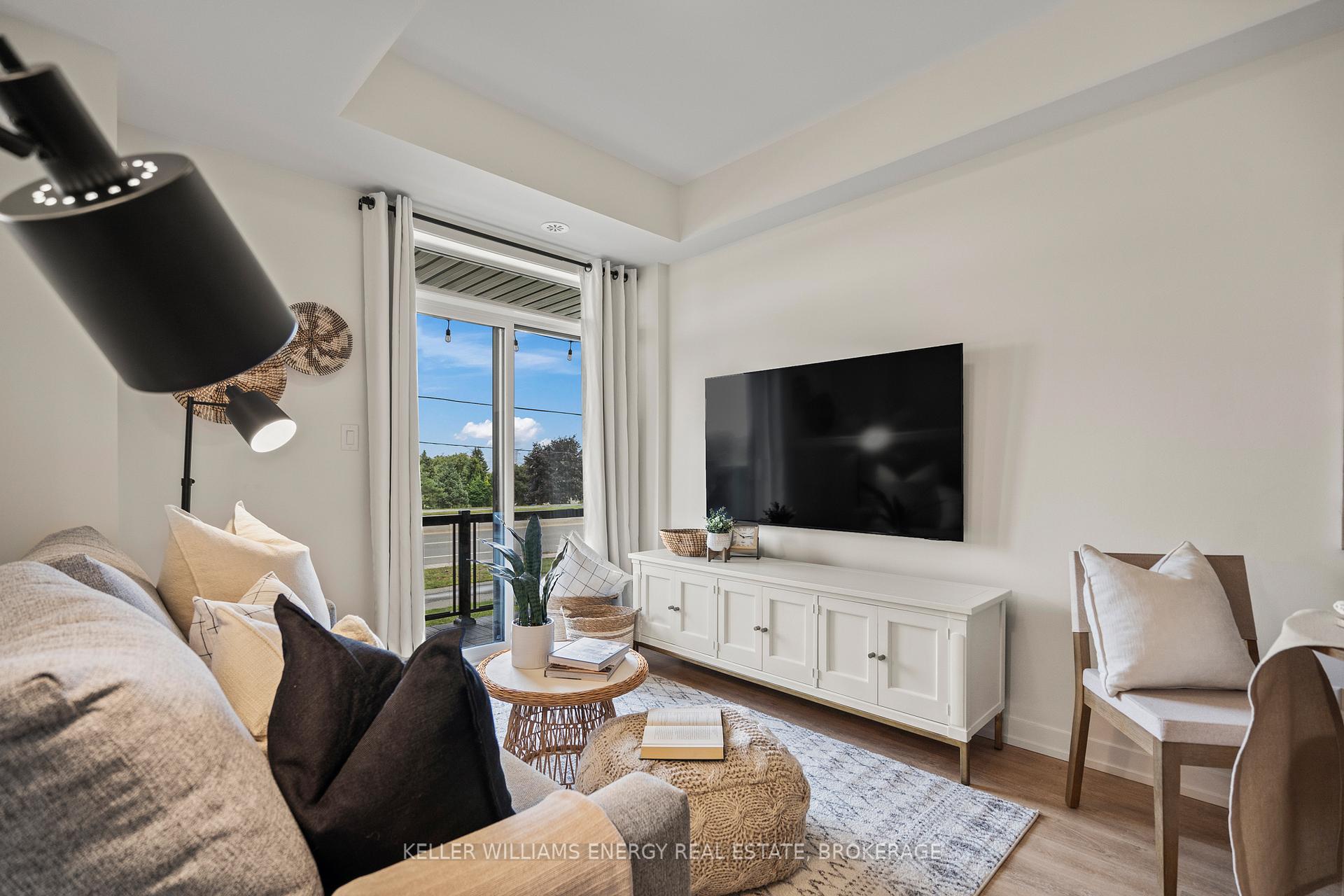 Photo 11 of Unit 302, 2550 Castlegate Crossing, Pickering, Duffin Heights — HOMEH