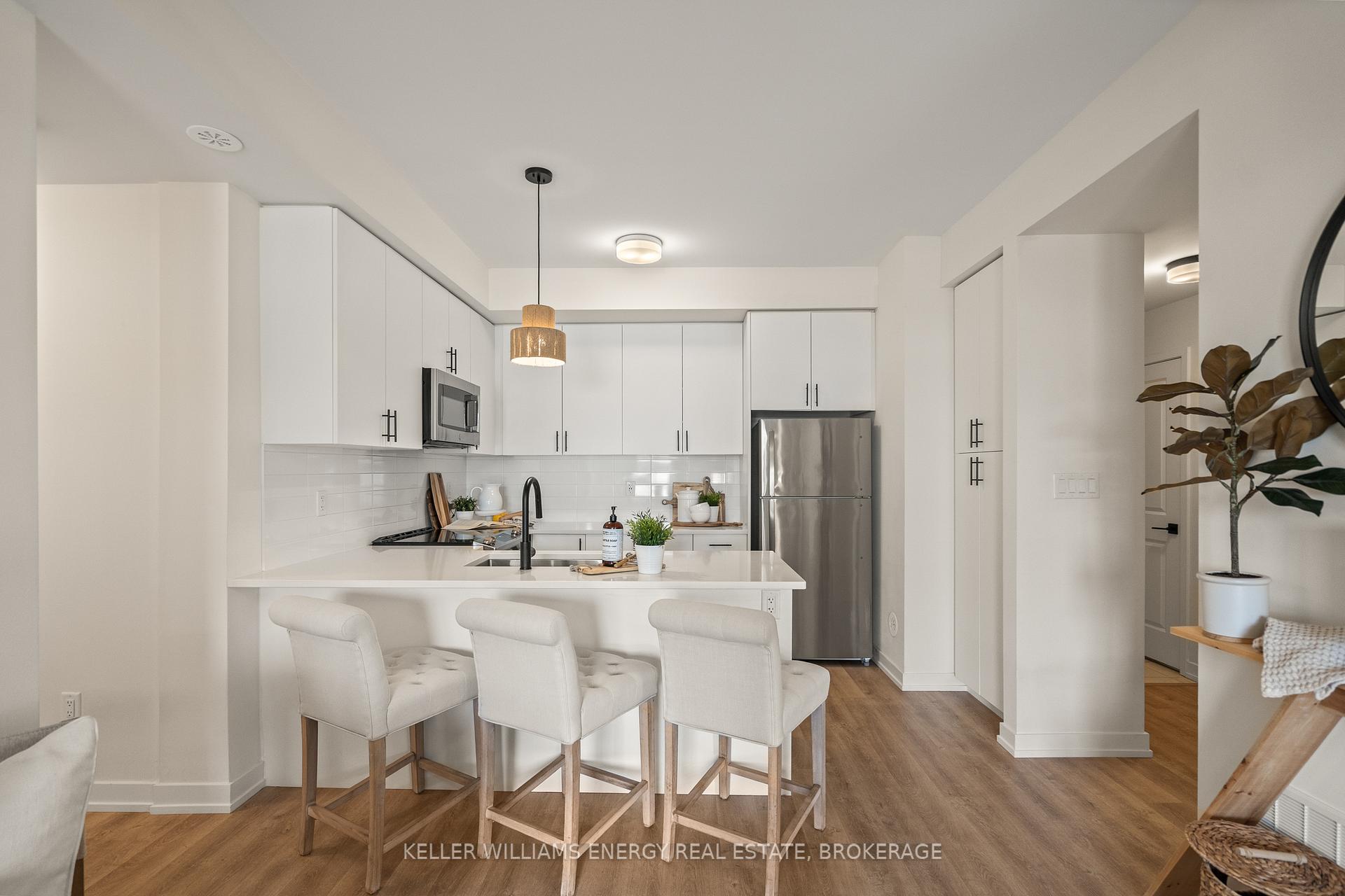 Photo 12 of Unit 302, 2550 Castlegate Crossing, Pickering, Duffin Heights — HOMEH