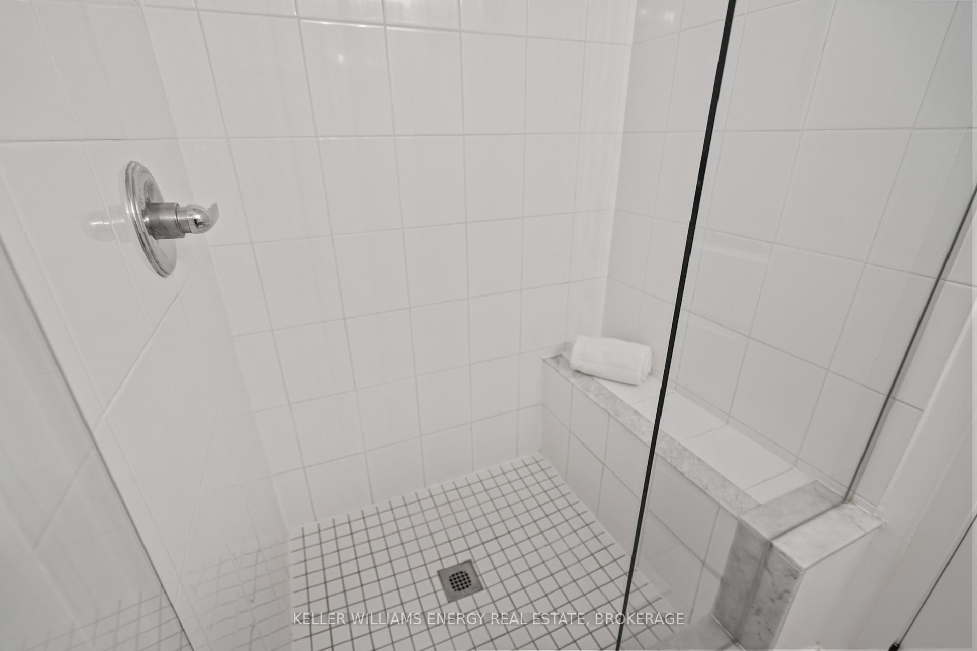 Photo 19 of Unit 302, 2550 Castlegate Crossing, Pickering, Duffin Heights — HOMEH