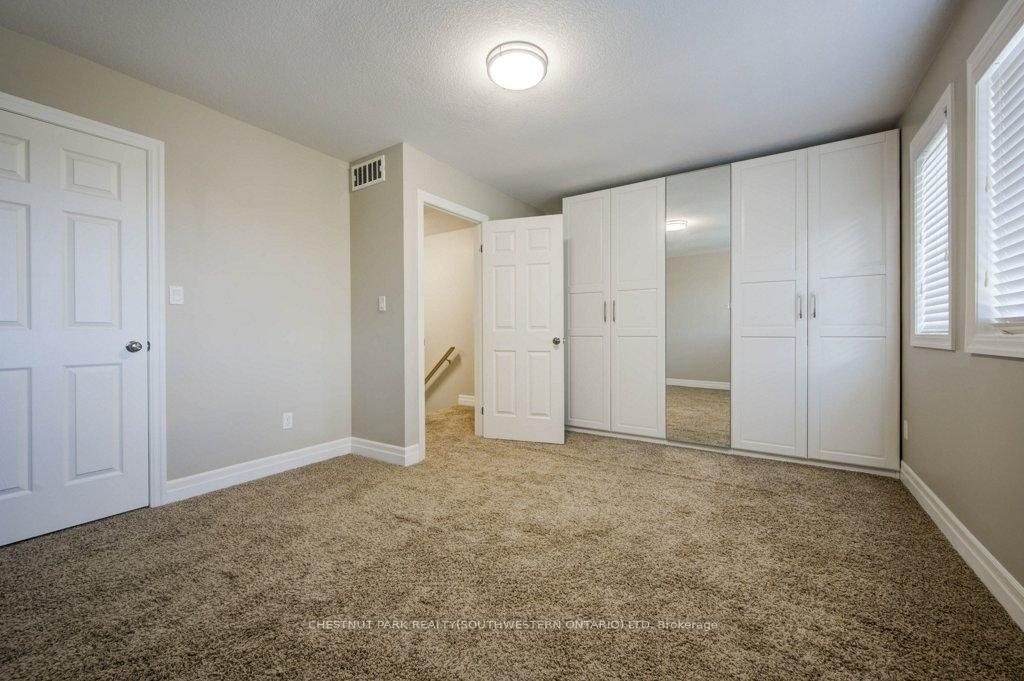 Photo 18 of Unit 2, 1180 Countrystone Drive, Kitchener — HOMEH