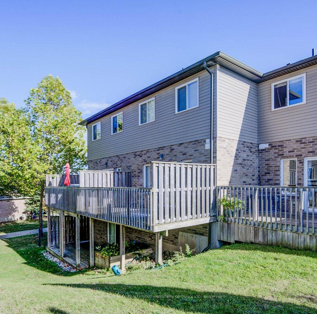 Photo 22 of Unit 2, 1180 Countrystone Drive, Kitchener — HOMEH