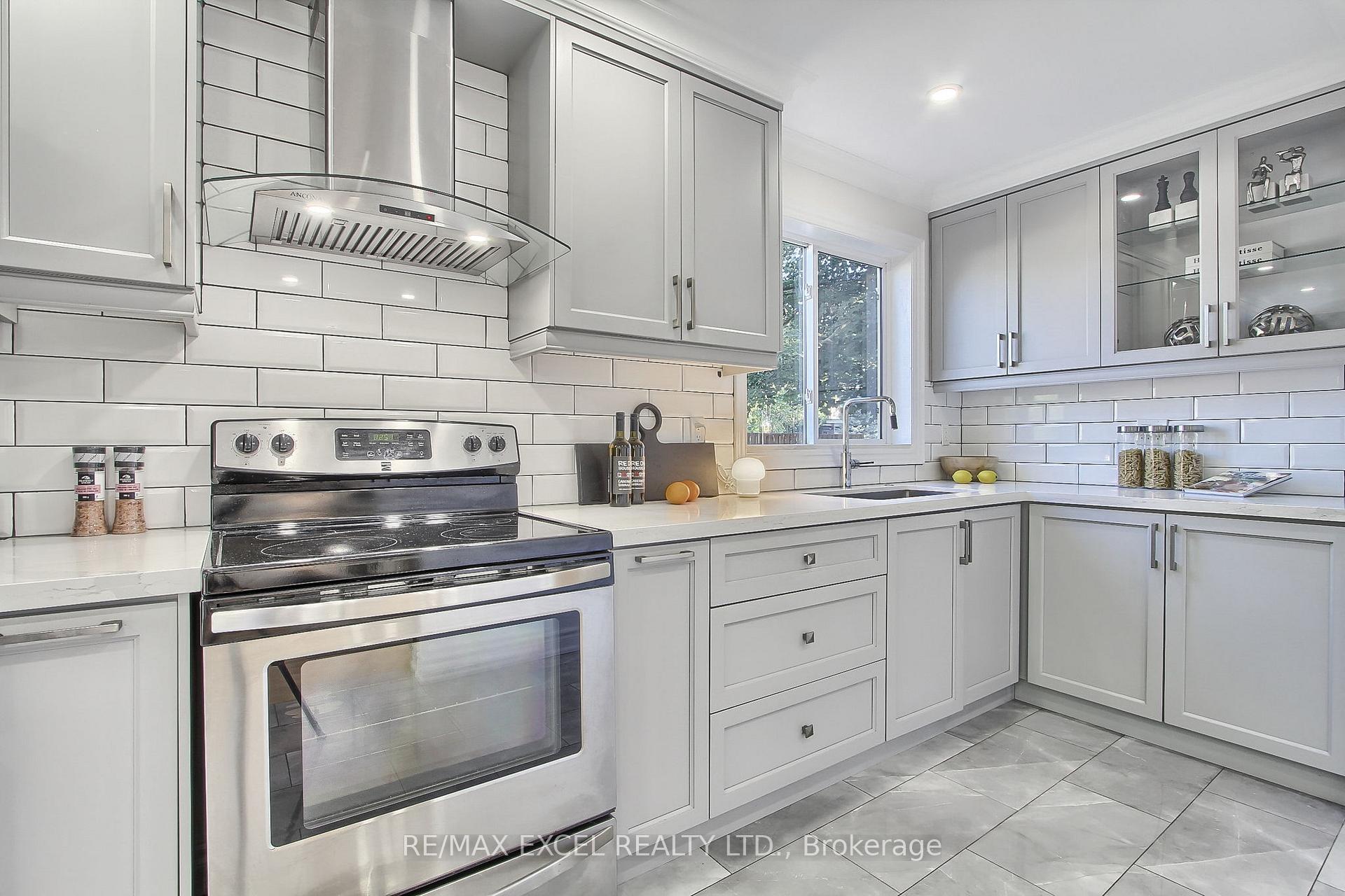Photo 22 of 1 New Havens Way, Markham, Thornhill — HOMEH