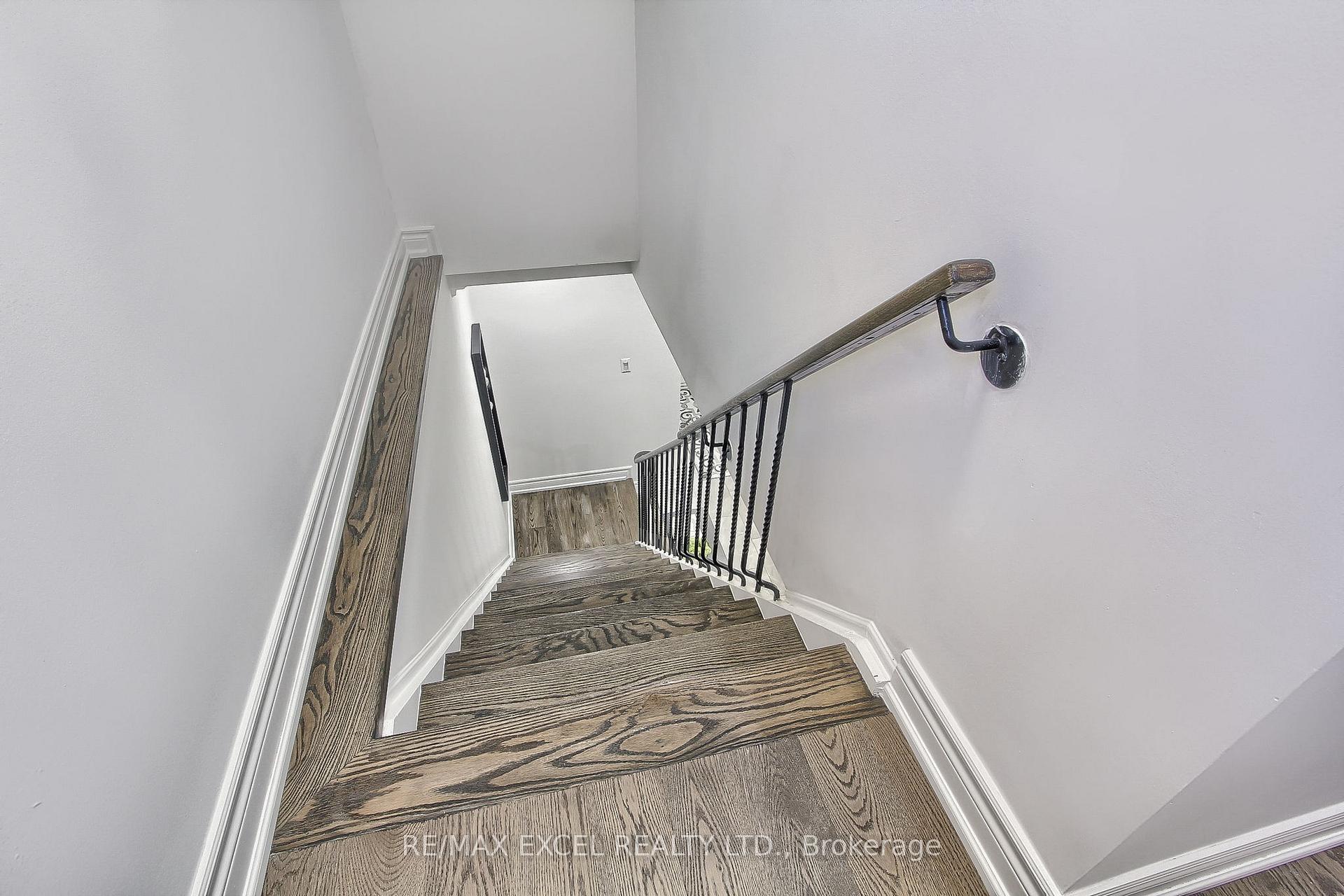 Photo 14 of 1 New Havens Way, Markham, Thornhill — HOMEH