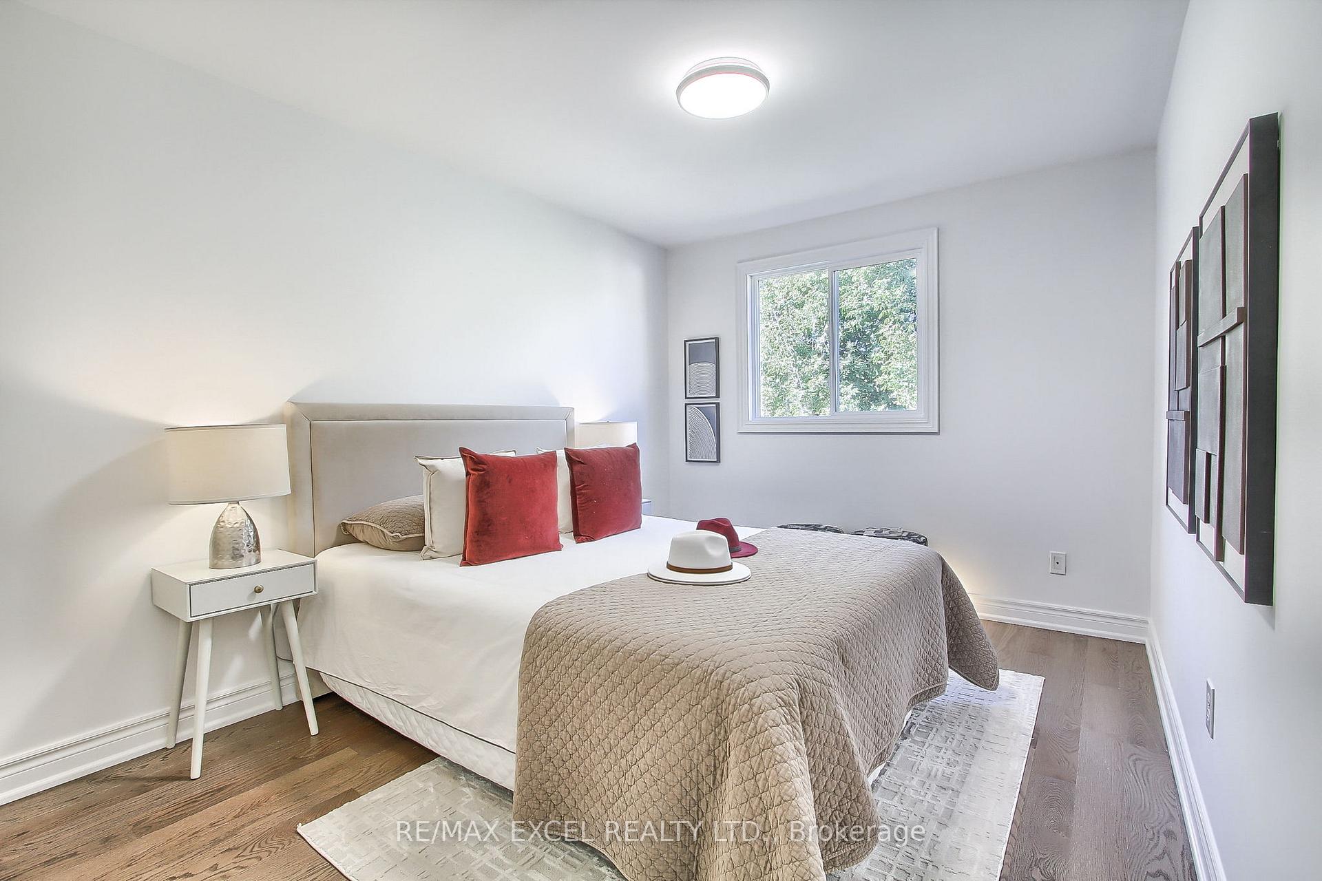 Photo 18 of 1 New Havens Way, Markham, Thornhill — HOMEH