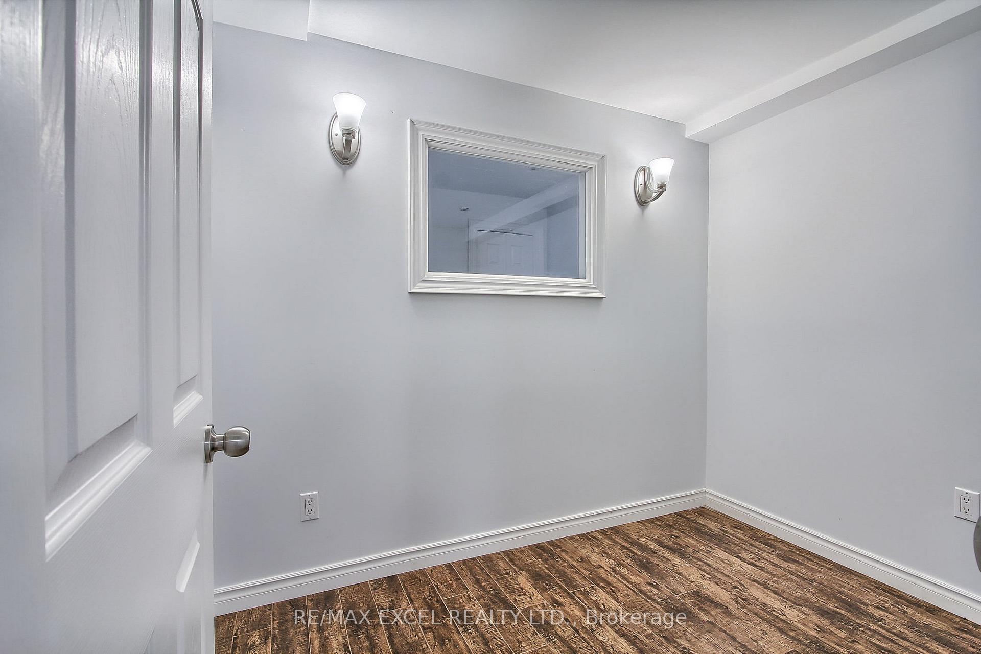 Photo 33 of 1 New Havens Way, Markham, Thornhill — HOMEH