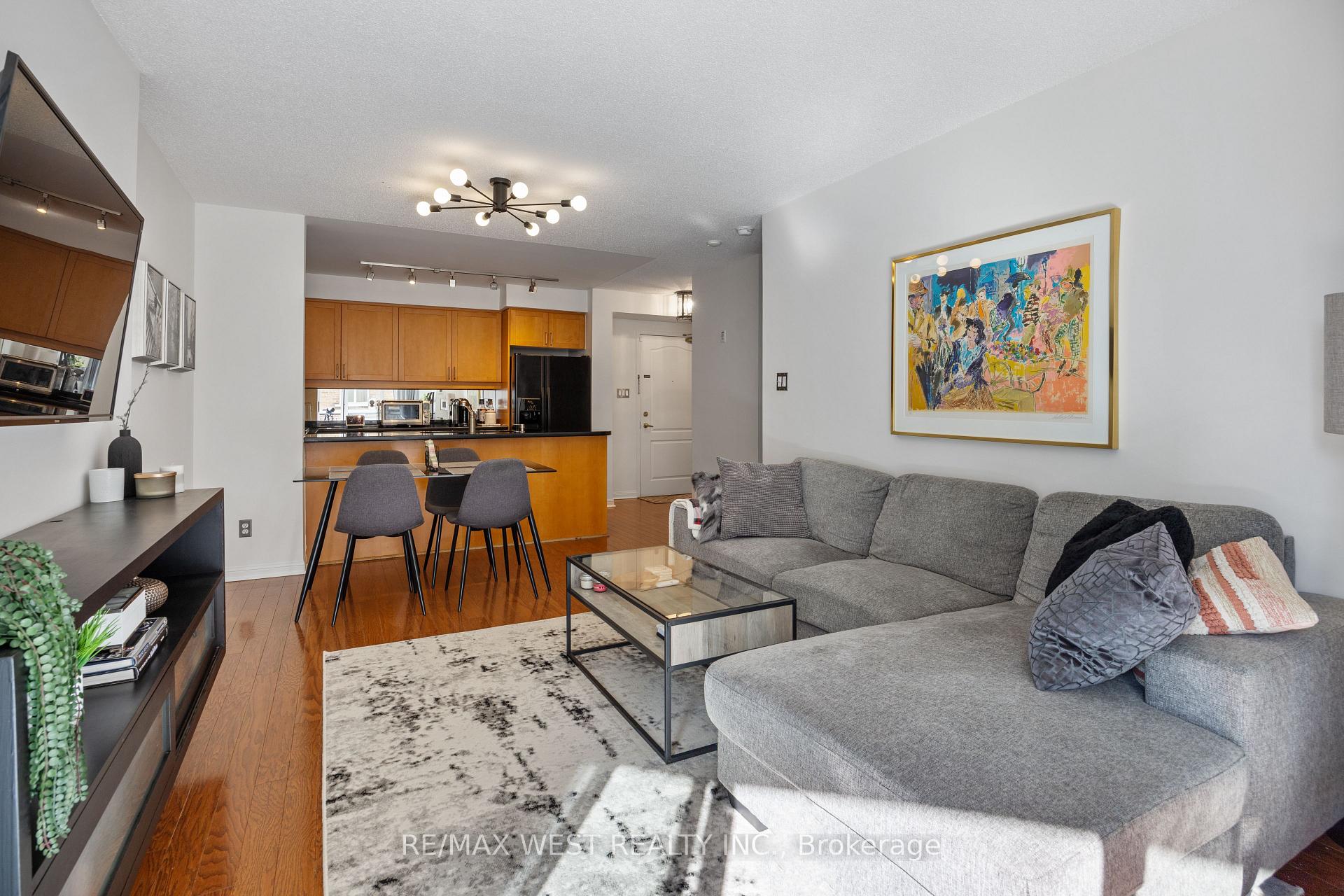 Photo 15 of Unit 201, 55 Lorindale Avenue, Toronto, Lawrence Park North — HOMEH
