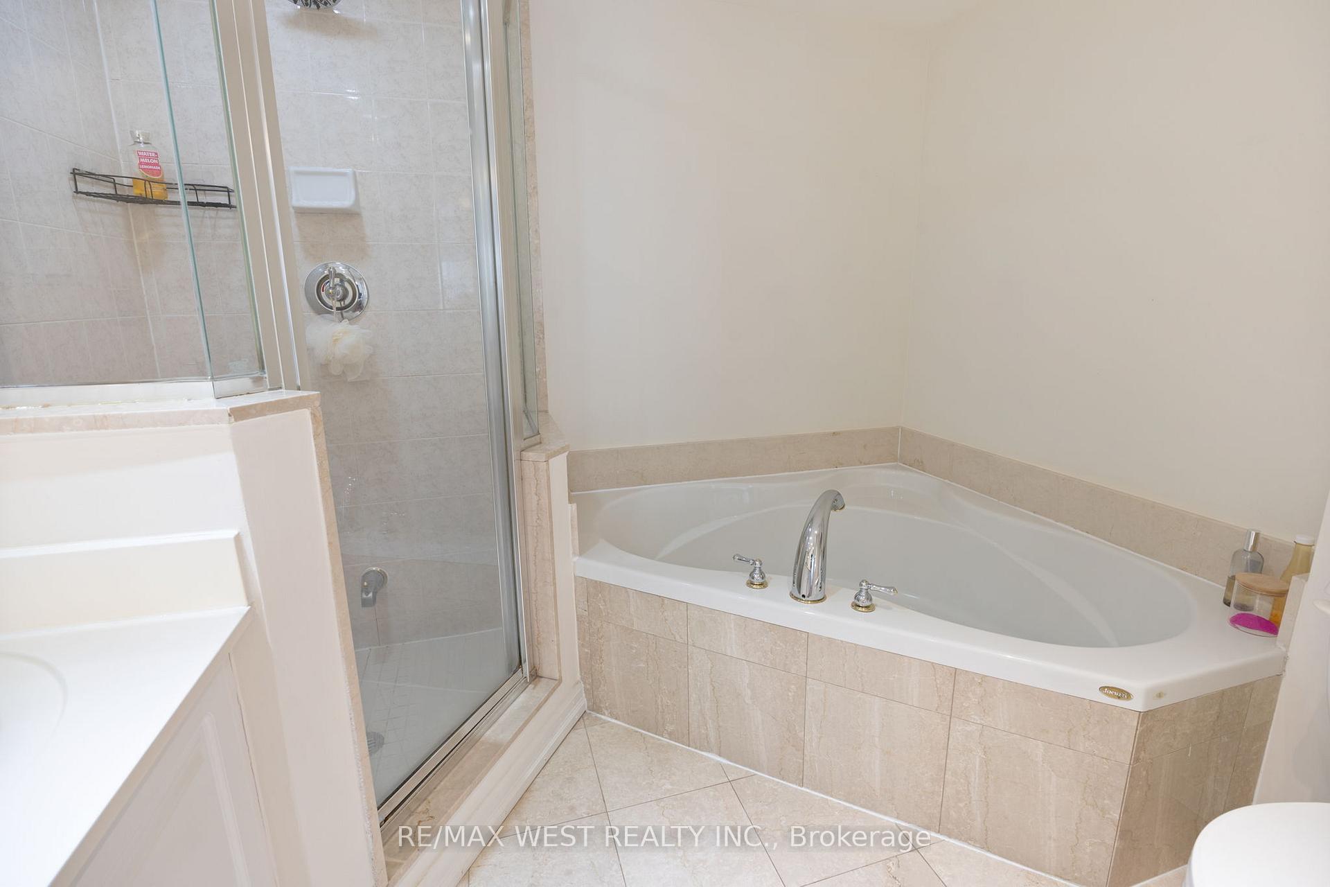Photo 16 of Unit 201, 55 Lorindale Avenue, Toronto, Lawrence Park North — HOMEH