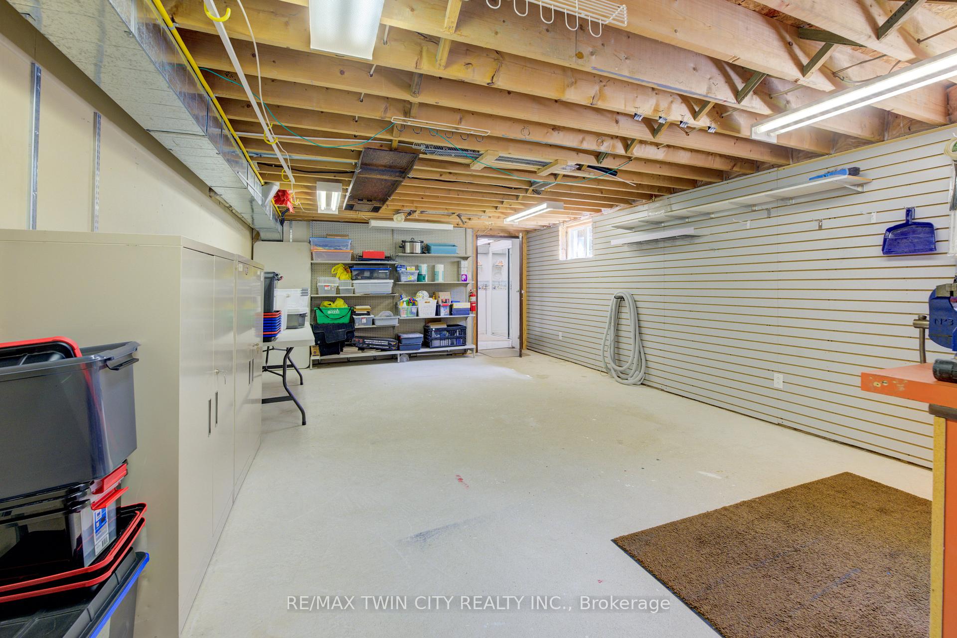Photo 25 of 28 Elmhurst Crescent, Guelph, Junction/Onward Willow — HOMEH