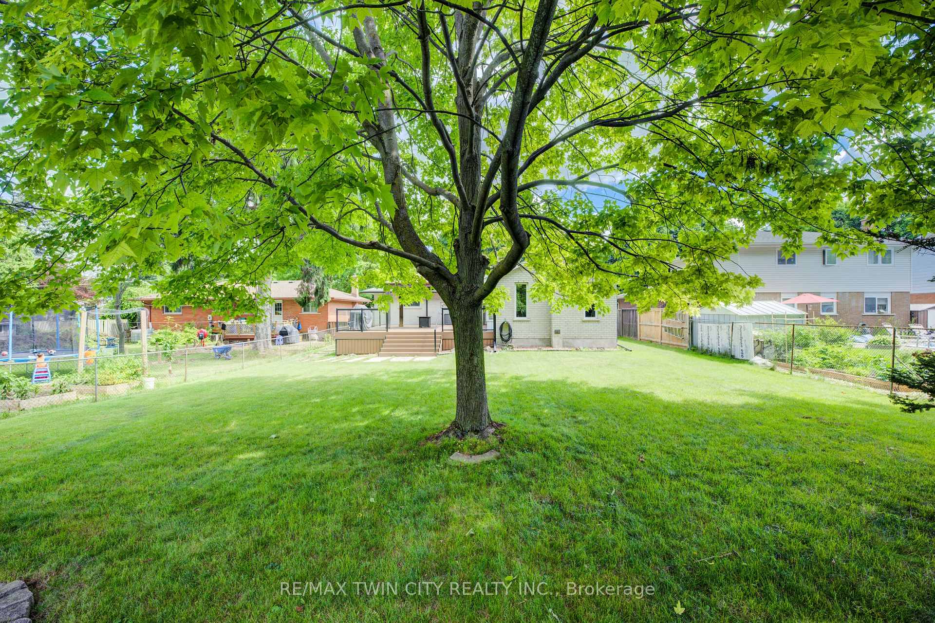 Photo 28 of 28 Elmhurst Crescent, Guelph, Junction/Onward Willow — HOMEH