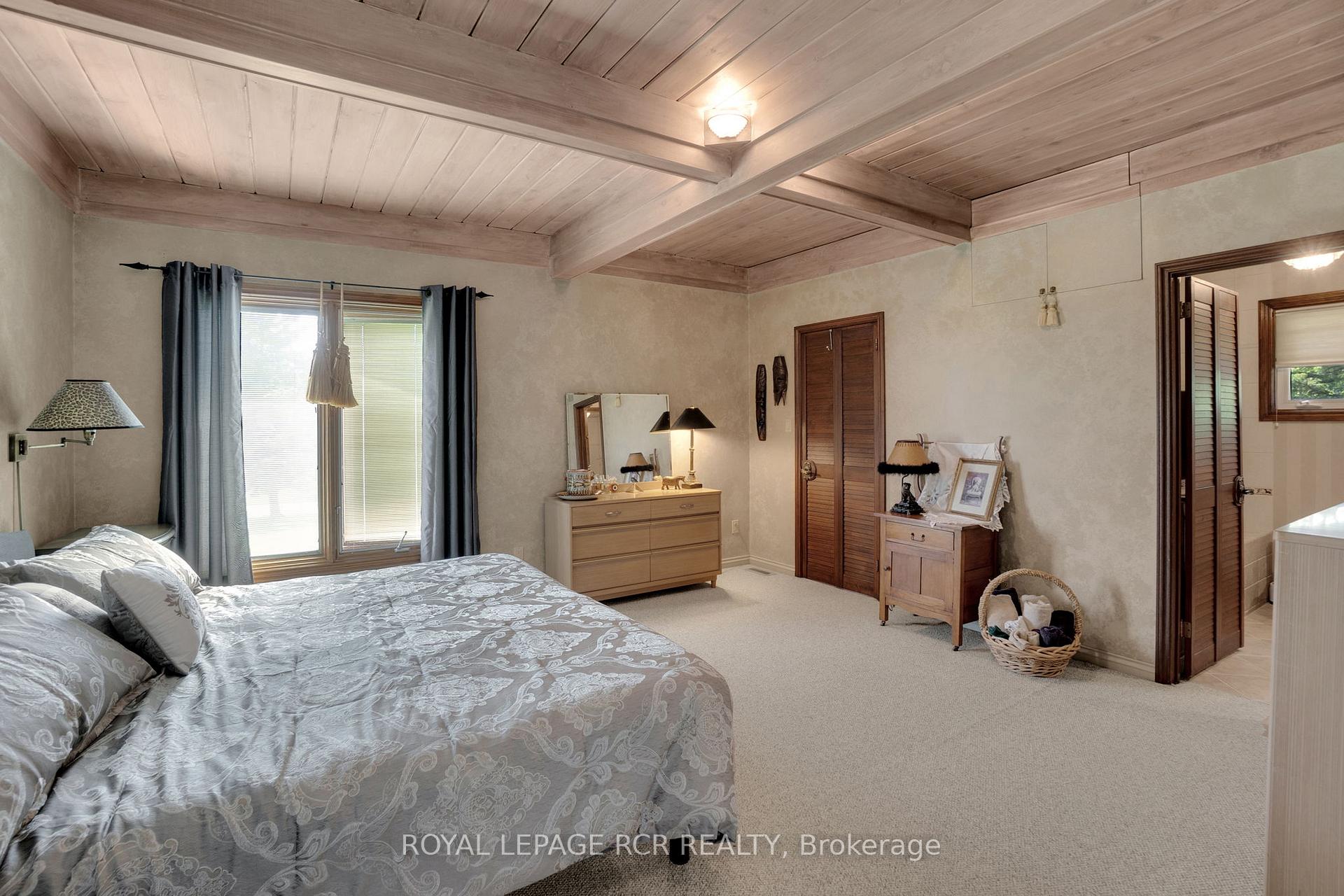 Photo 9 of 15486 Mount Pleasant Road, Caledon, Palgrave — HOMEH
