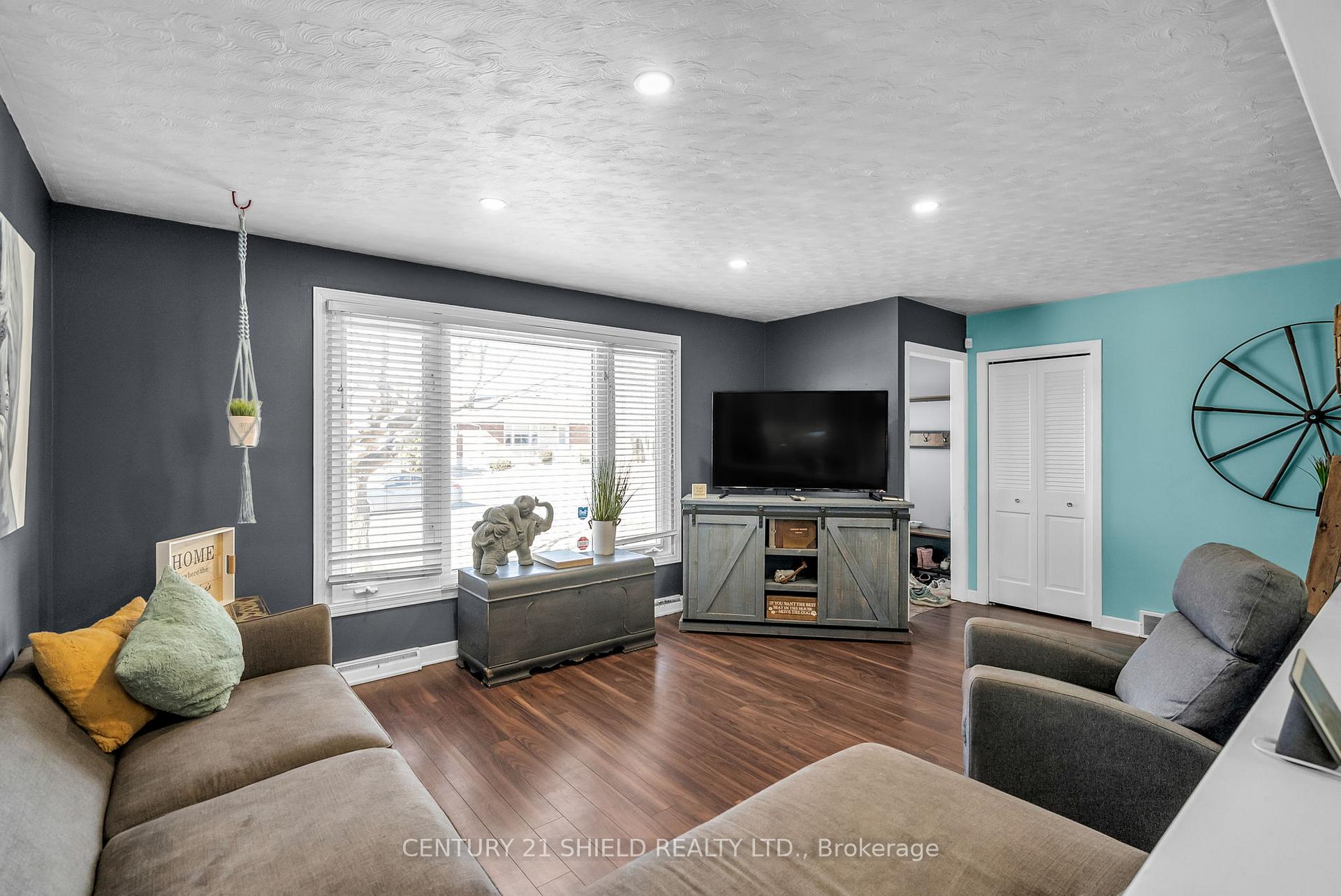 Photo 4 of 434 Anthony Street, Cornwall — HOMEH
