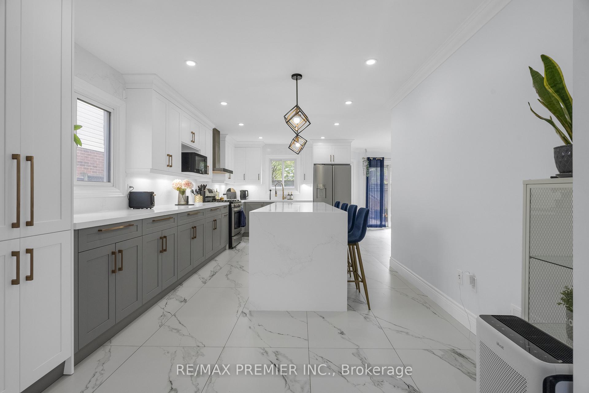 Photo 13 of 59 Glenabbey Drive, Clarington, Courtice — HOMEH