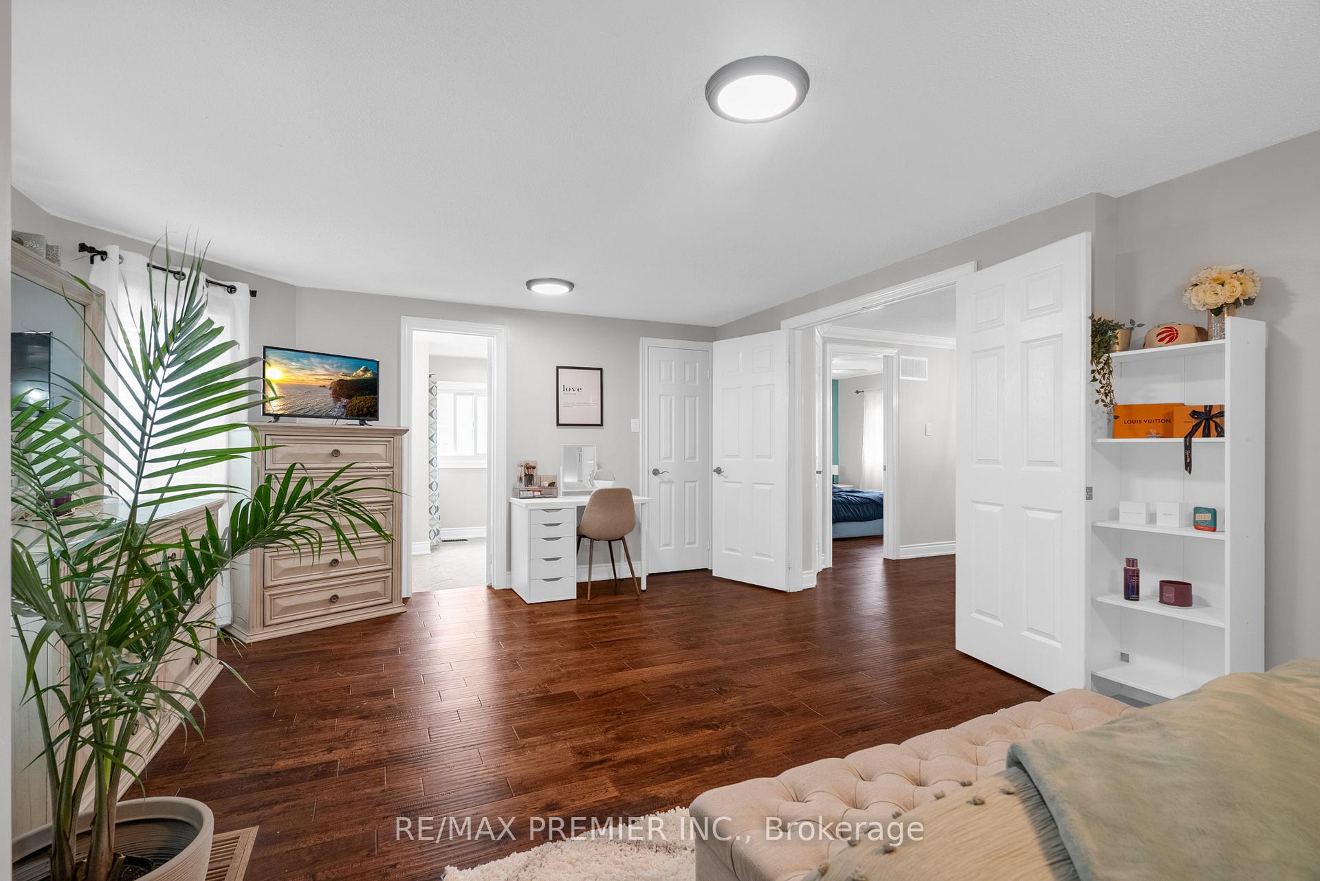 Photo 20 of 59 Glenabbey Drive, Clarington, Courtice — HOMEH