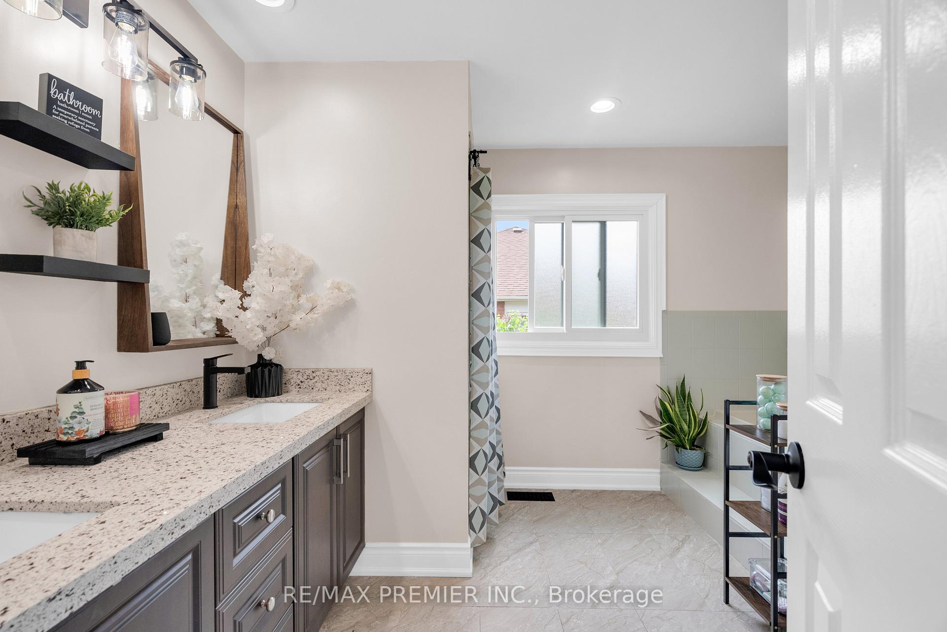 Photo 21 of 59 Glenabbey Drive, Clarington, Courtice — HOMEH