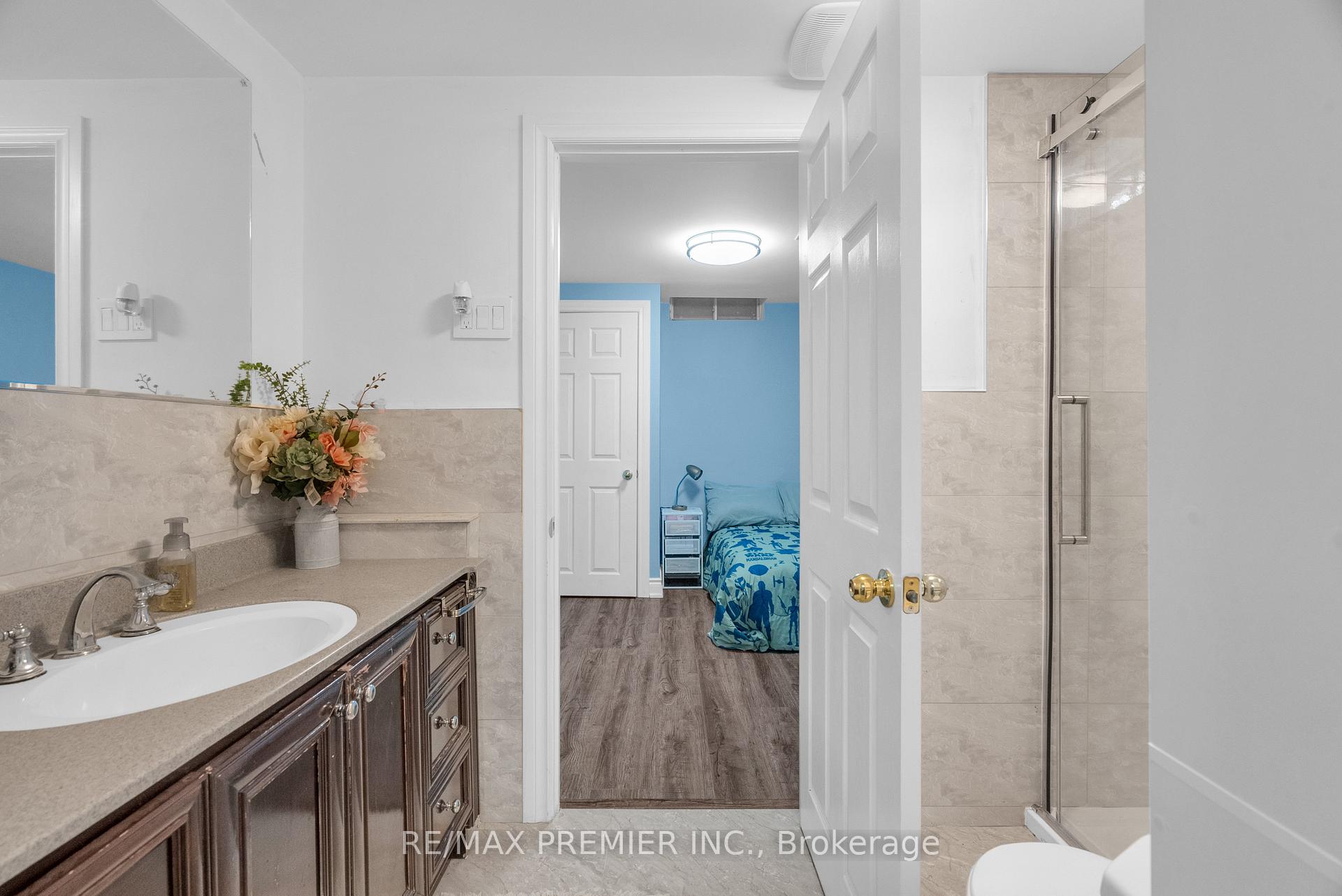 Photo 40 of 59 Glenabbey Drive, Clarington, Courtice — HOMEH