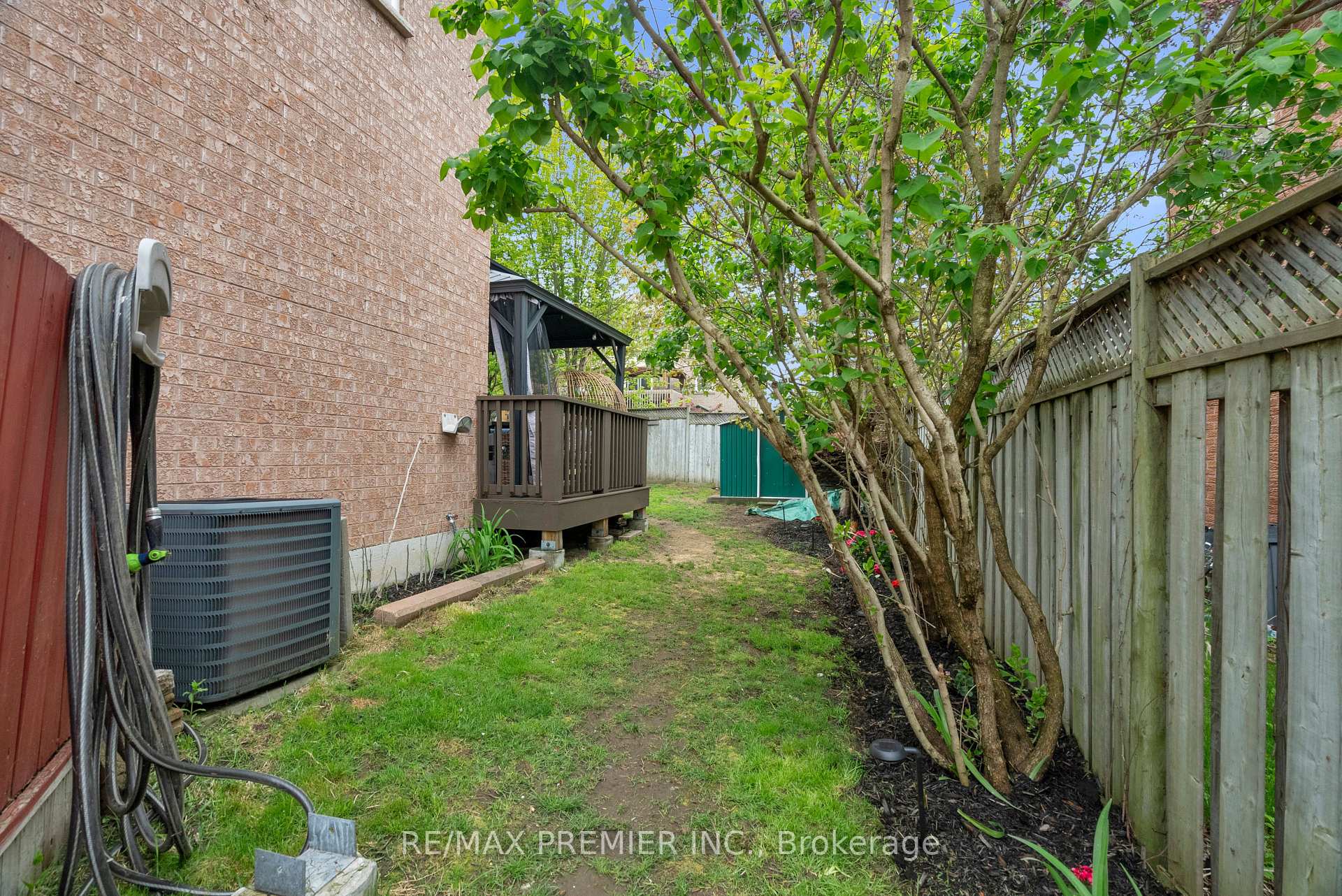 Photo 45 of 59 Glenabbey Drive, Clarington, Courtice — HOMEH