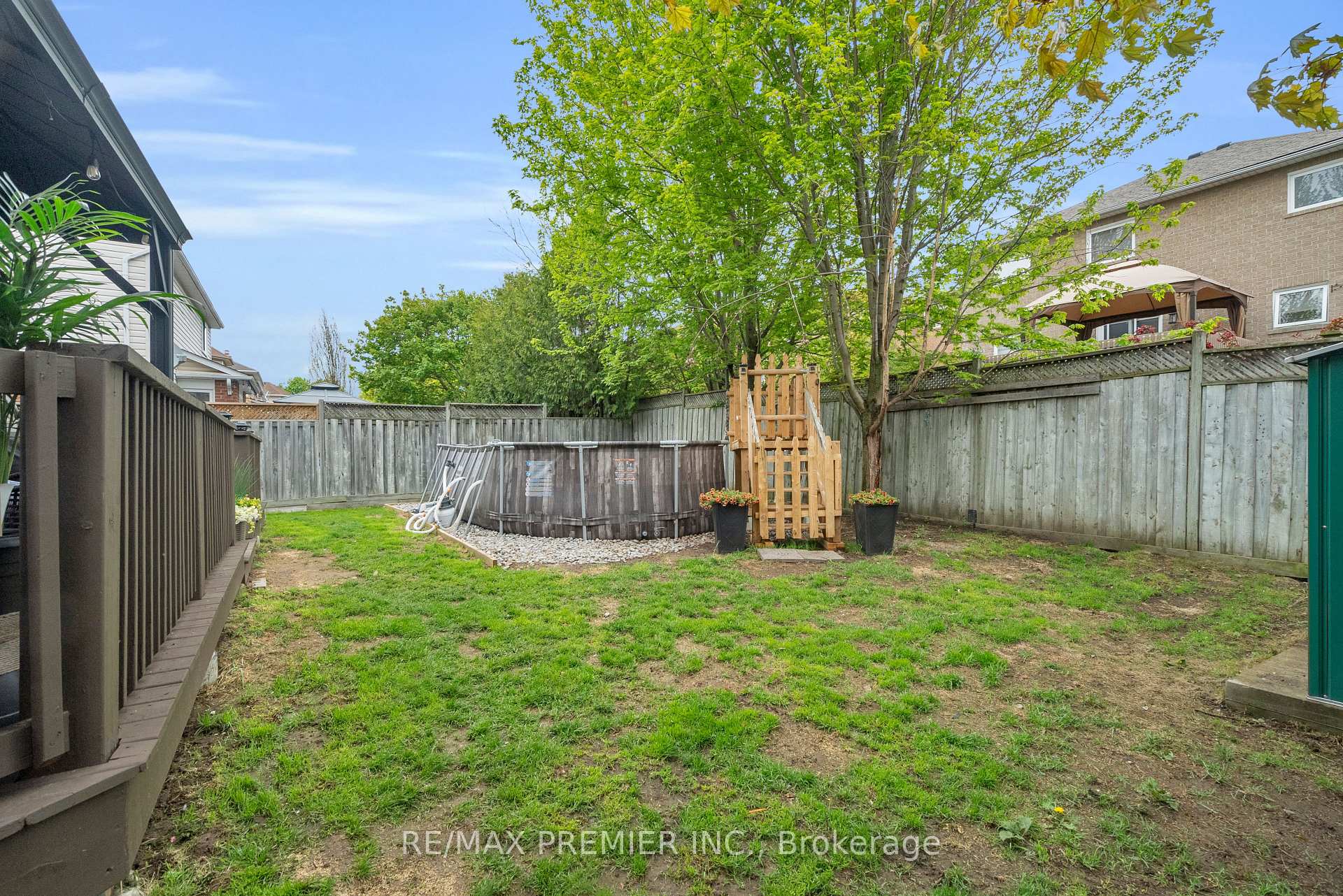 Photo 46 of 59 Glenabbey Drive, Clarington, Courtice — HOMEH