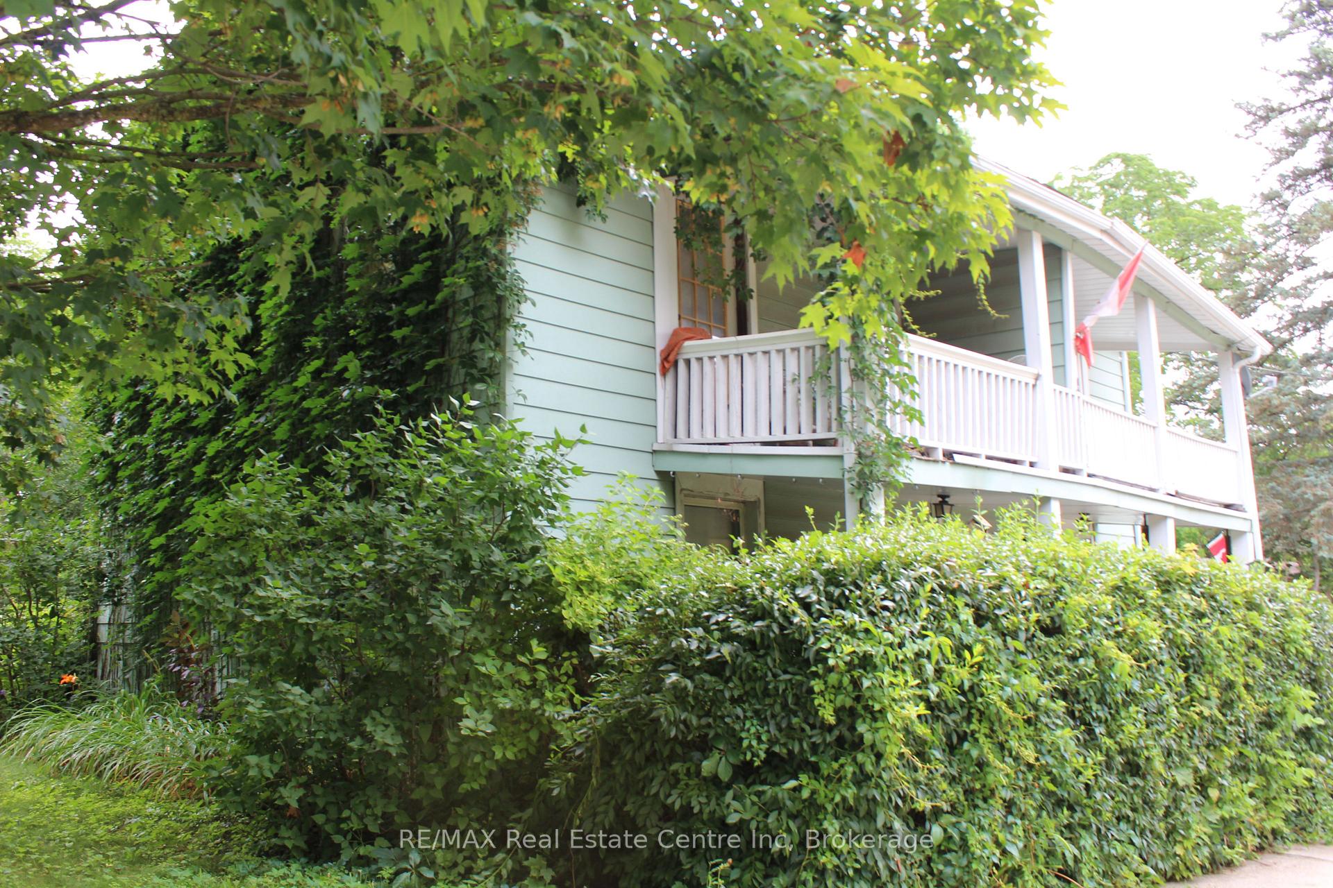 Photo 3 of 51 Dufferin Street, Guelph, Exhibition Park — HOMEH