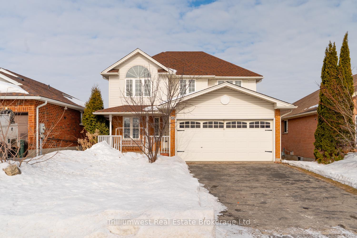 Photo 1 of 23 Moffatt Lane, Guelph, Clairfields/Hanlon Business Park — HOMEH