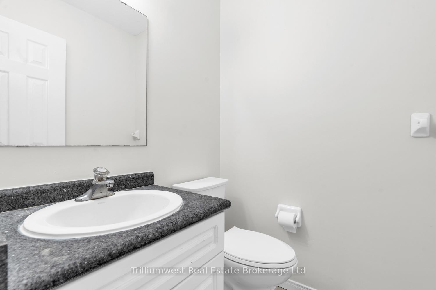 Photo 14 of 23 Moffatt Lane, Guelph, Clairfields/Hanlon Business Park — HOMEH