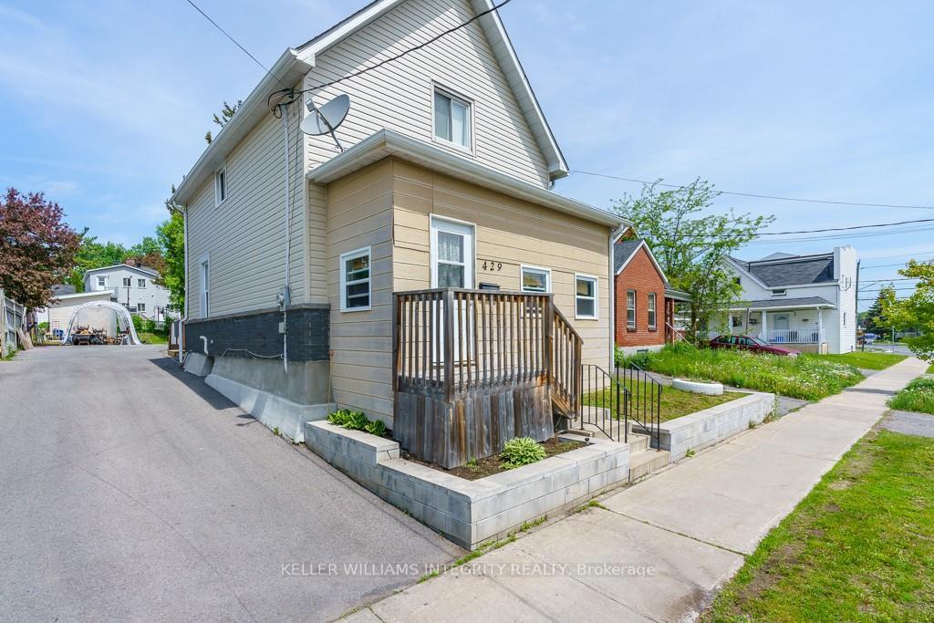 Photo 1 of 429 Fifth Street E, Cornwall — HOMEH