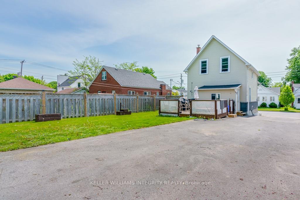 Photo 3 of 429 Fifth Street E, Cornwall — HOMEH