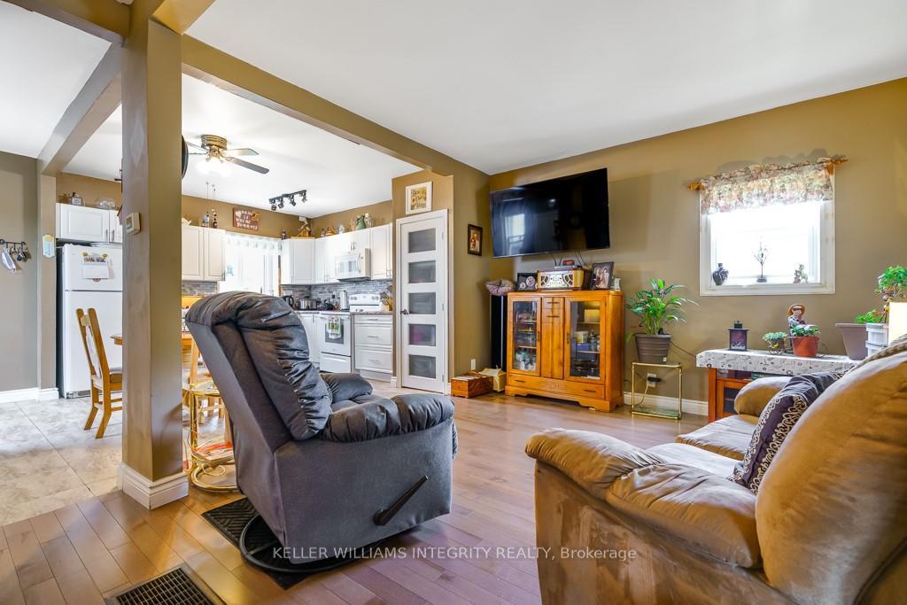 Photo 5 of 429 Fifth Street E, Cornwall — HOMEH