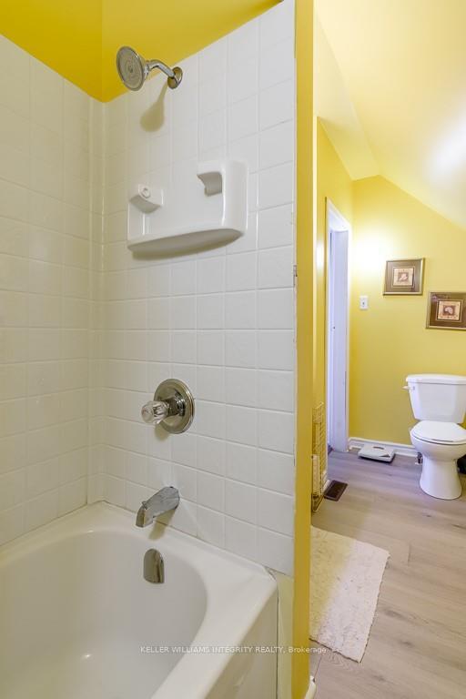 Photo 9 of 429 Fifth Street E, Cornwall — HOMEH