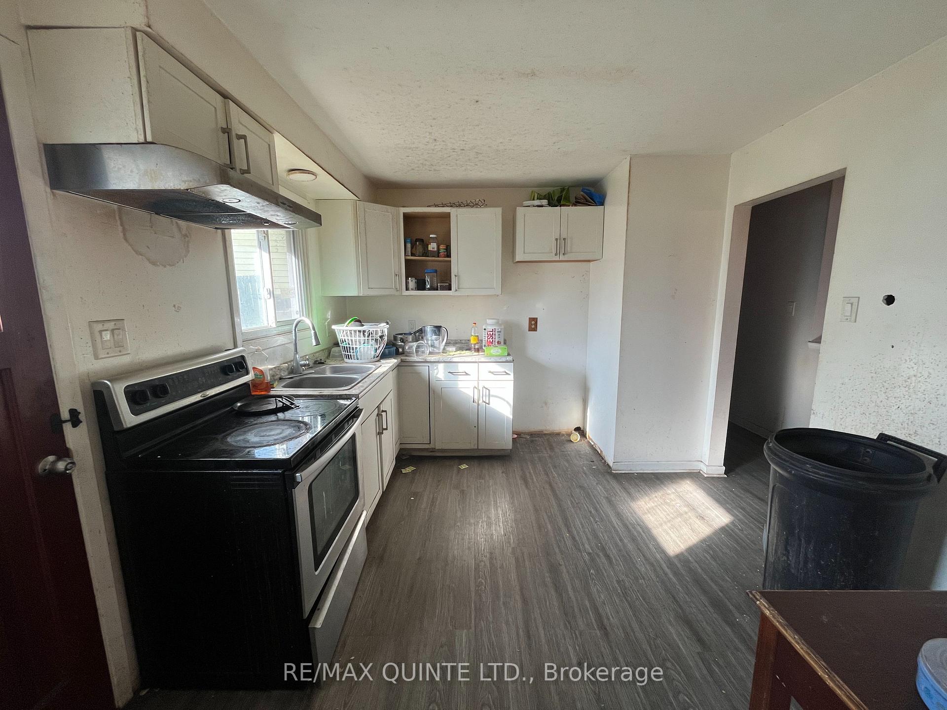Photo 7 of 86 Wallbridge Crescent, Belleville, Belleville Ward — HOMEH