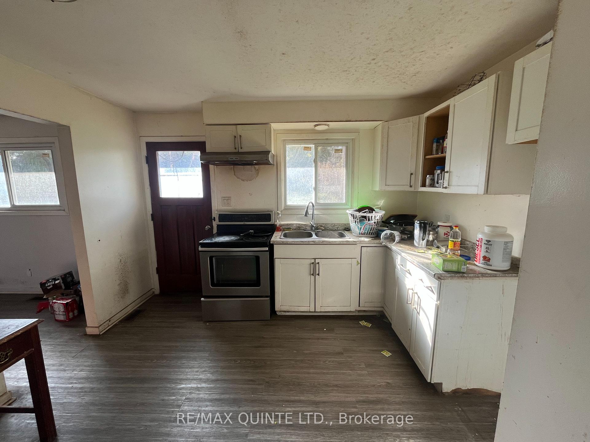 Photo 8 of 86 Wallbridge Crescent, Belleville, Belleville Ward — HOMEH
