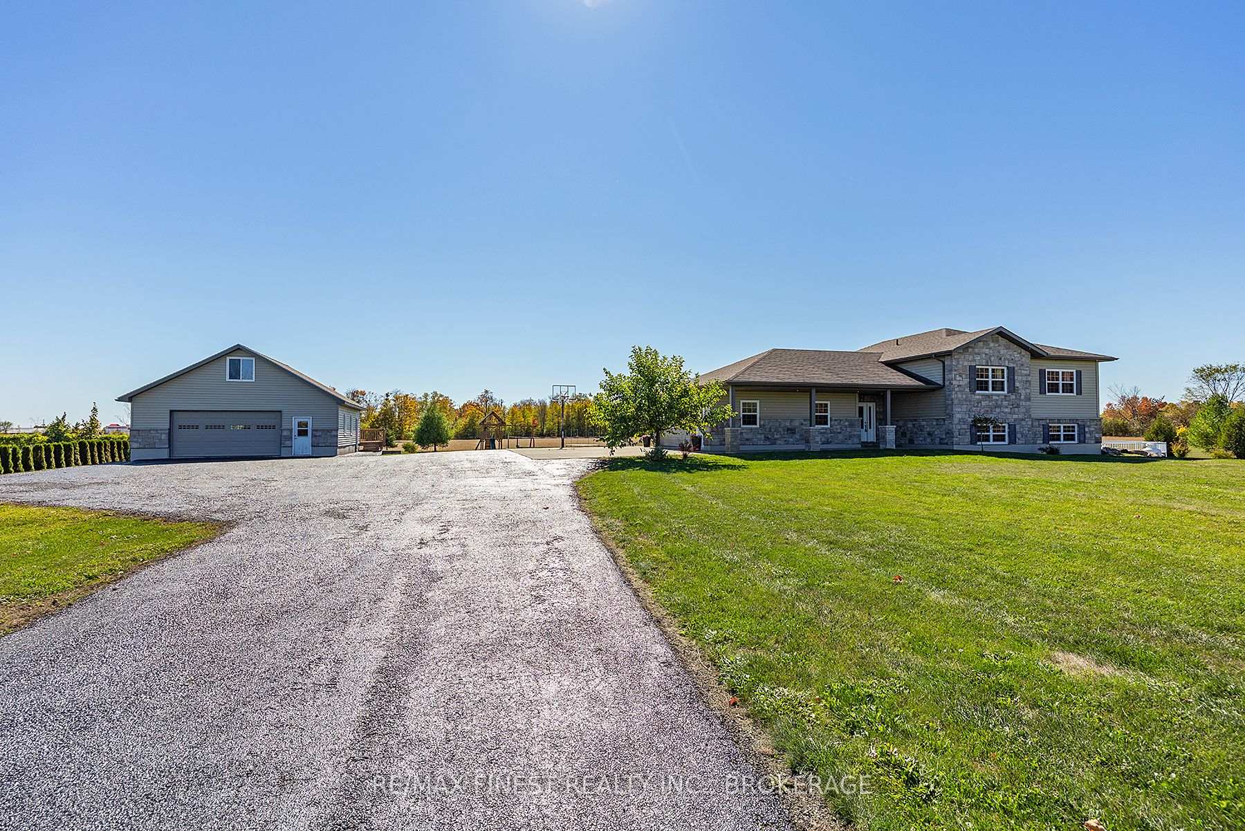 Photo 1 of 3775 Greenfield Road, Frontenac, Frontenac South — HOMEH