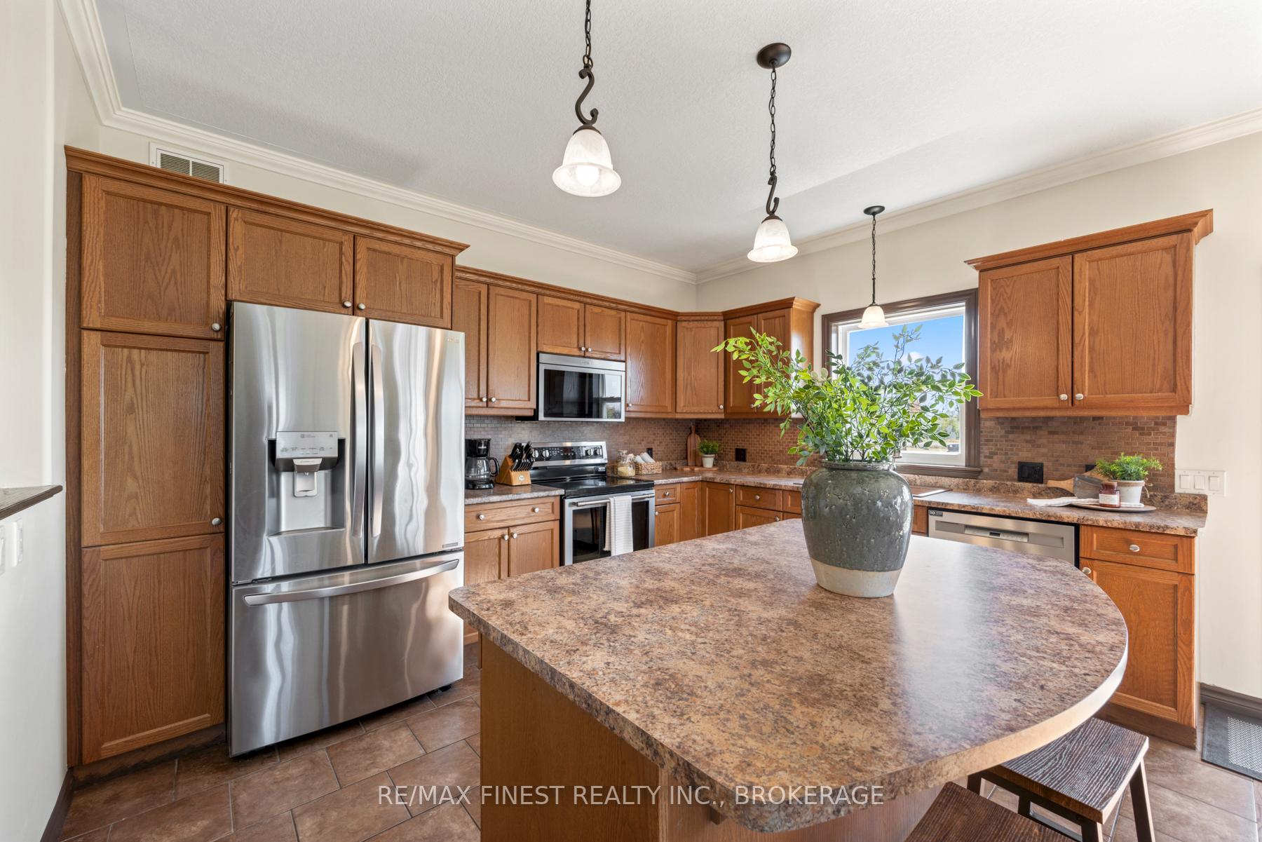 Photo 11 of 3775 Greenfield Road, Frontenac, Frontenac South — HOMEH