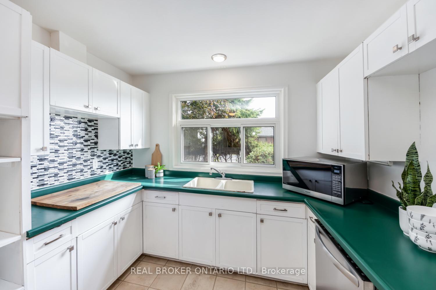 Photo 14 of 17 Jane Avenue, Clarington, Courtice — HOMEH