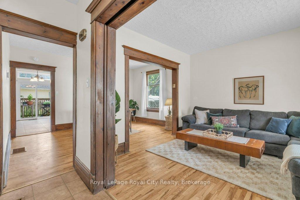 Photo 11 of 159 York Road, Guelph, St. Patrick's Ward — HOMEH