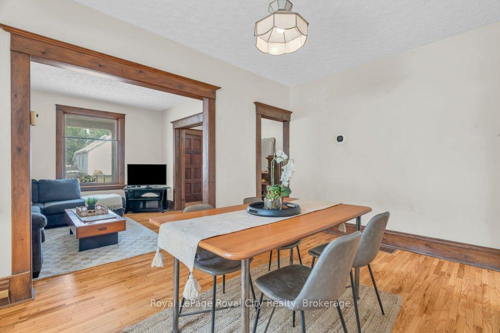 Photo 16 of 159 York Road, Guelph, St. Patrick's Ward — HOMEH