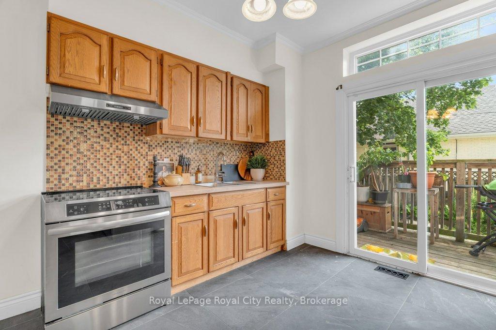 Photo 18 of 159 York Road, Guelph, St. Patrick's Ward — HOMEH