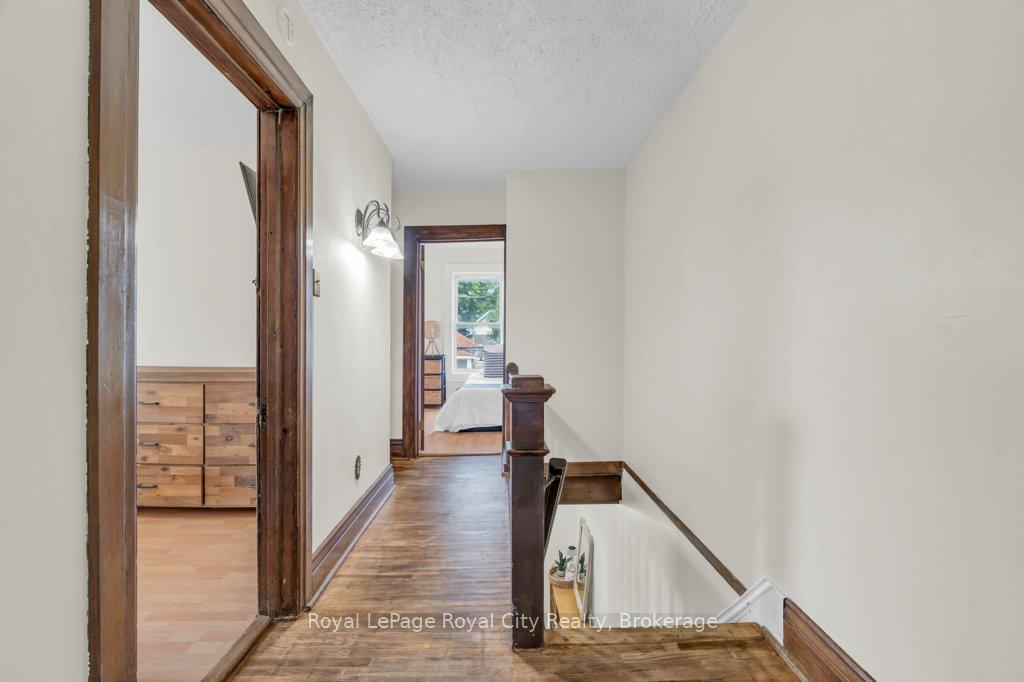 Photo 25 of 159 York Road, Guelph, St. Patrick's Ward — HOMEH