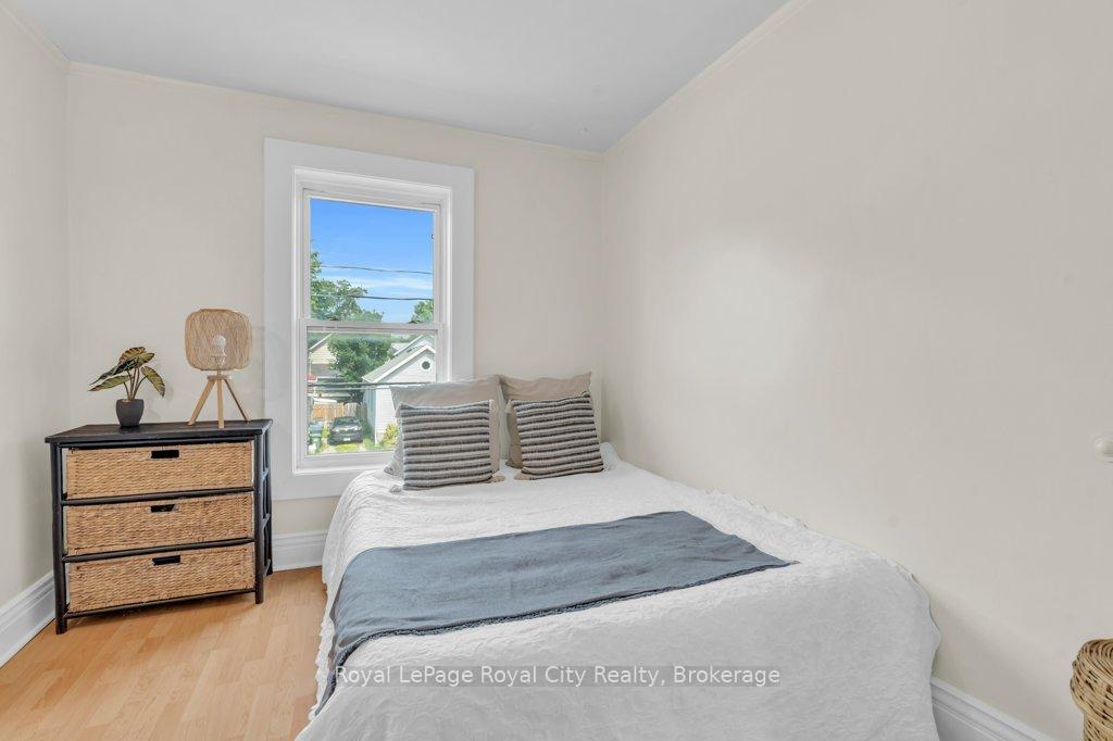 Photo 26 of 159 York Road, Guelph, St. Patrick's Ward — HOMEH