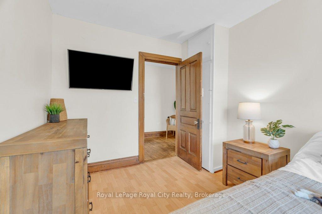 Photo 29 of 159 York Road, Guelph, St. Patrick's Ward — HOMEH