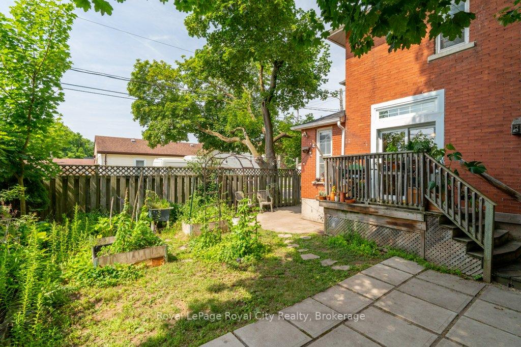 Photo 40 of 159 York Road, Guelph, St. Patrick's Ward — HOMEH