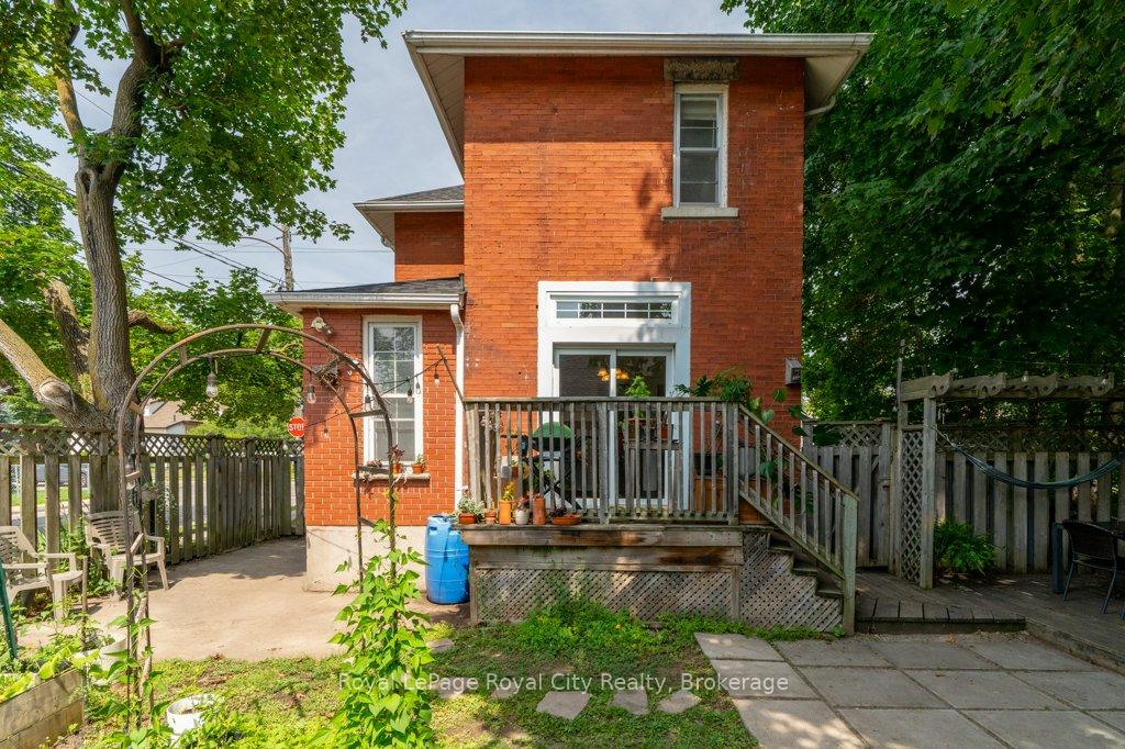Photo 42 of 159 York Road, Guelph, St. Patrick's Ward — HOMEH