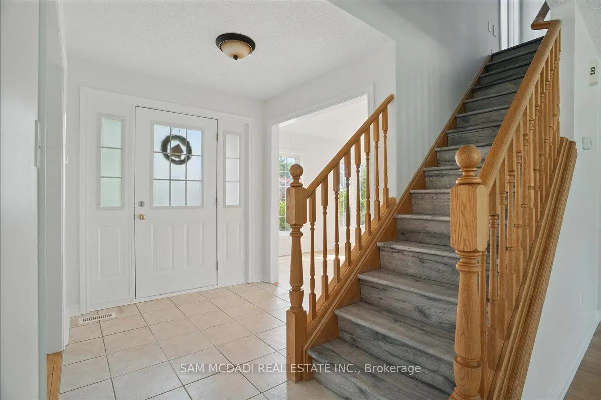 Photo 5 of Unit 20, 6 Valley Ridge Lane, Hamilton, Rural Flamborough — HOMEH