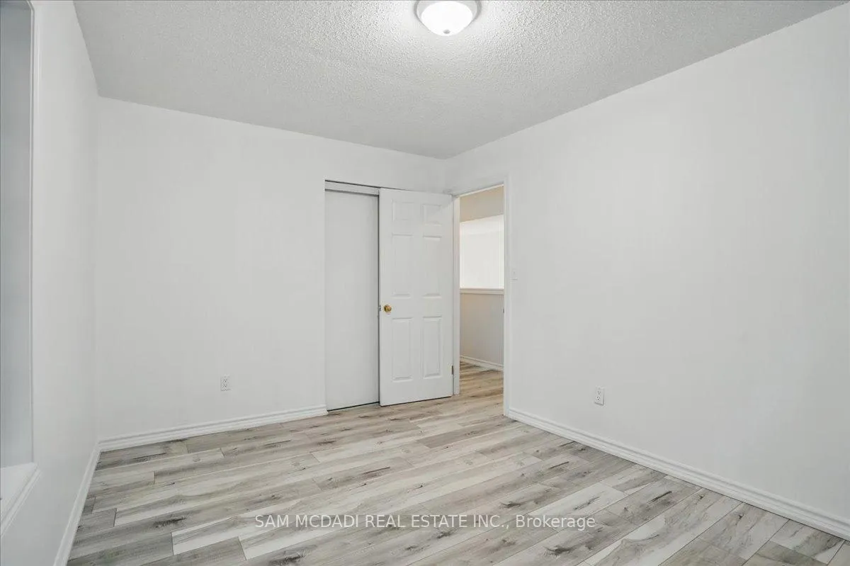 Photo 37 of Unit 20, 6 Valley Ridge Lane, Hamilton, Rural Flamborough — HOMEH