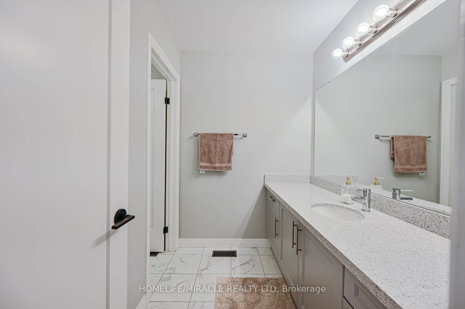 Photo 33 of 148 Cittadella Boulevard, Hamilton, Rural Glanbrook — HOMEH